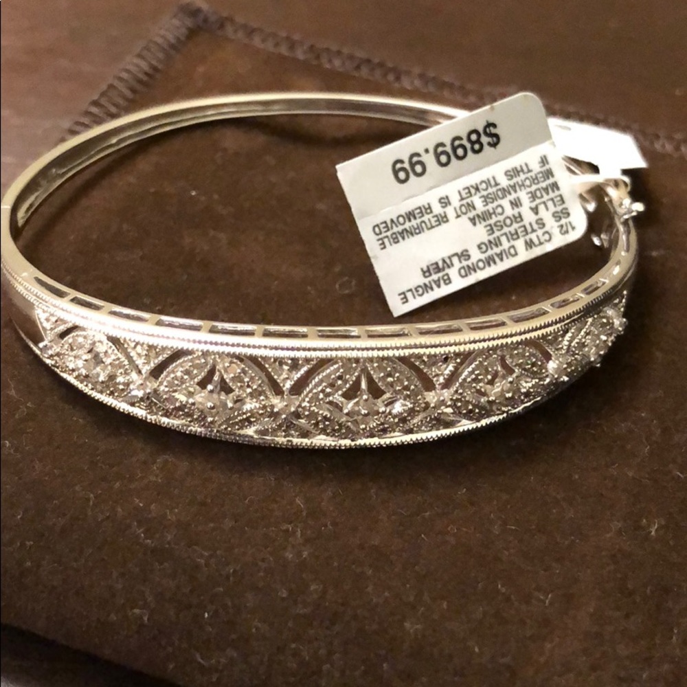 Diamond bangle